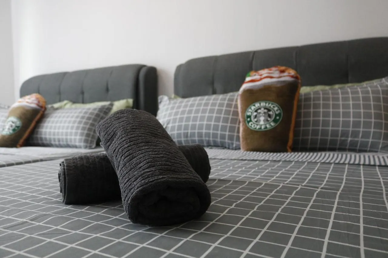 Cozy Suite Starbus! Zetapark! Above Shopping Mall! Free Wifi Free Parking Kuala Lumpur